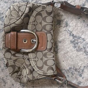 Small Coach purse barely used.
